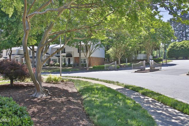 7717 Falcon Rest Circle, Raleigh, NC 27615