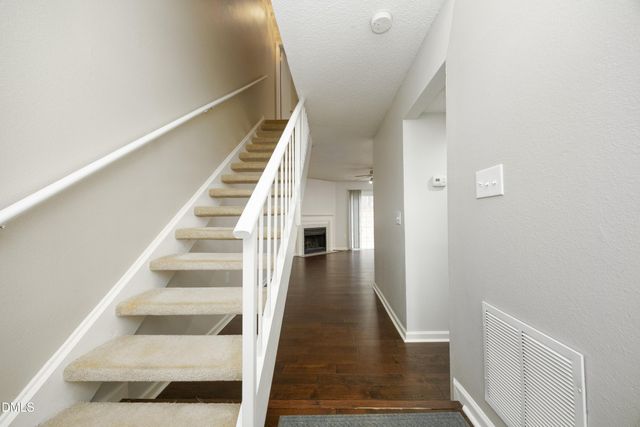 7717 Falcon Rest Circle, Raleigh, NC 27615