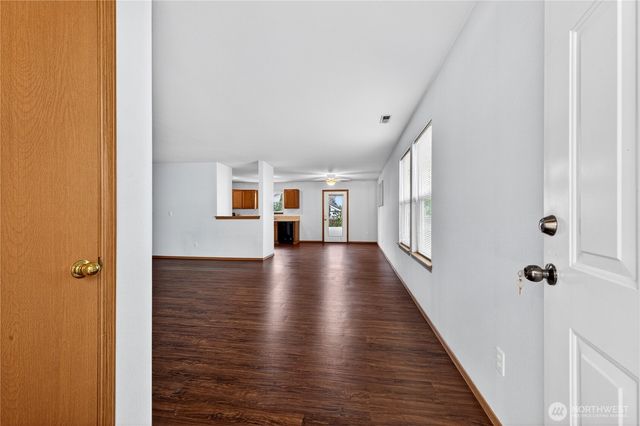 12205 135th Street E, Puyallup, WA 98374
