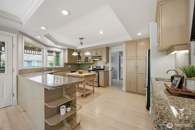 8678 Great Horned Owl Lane, Blaine, WA 98230