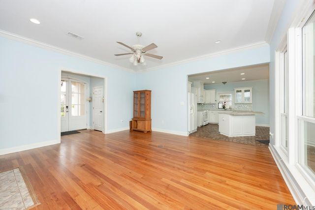 12485 Timberwood Dr, Walker, LA 70785