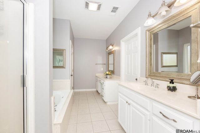 12485 Timberwood Dr, Walker, LA 70785