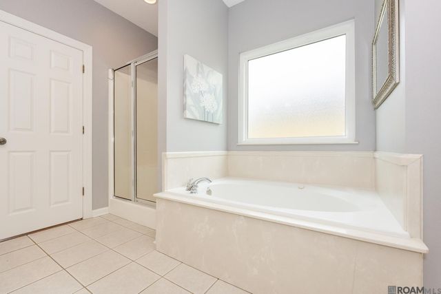 12485 Timberwood Dr, Walker, LA 70785