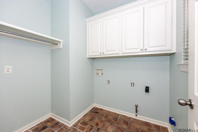 12485 Timberwood Dr, Walker, LA 70785