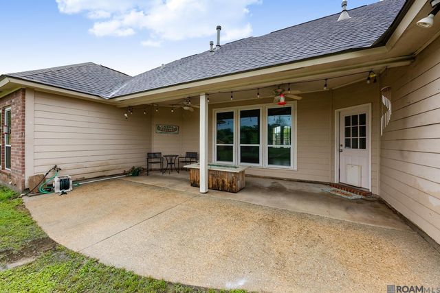 12485 Timberwood Dr, Walker, LA 70785