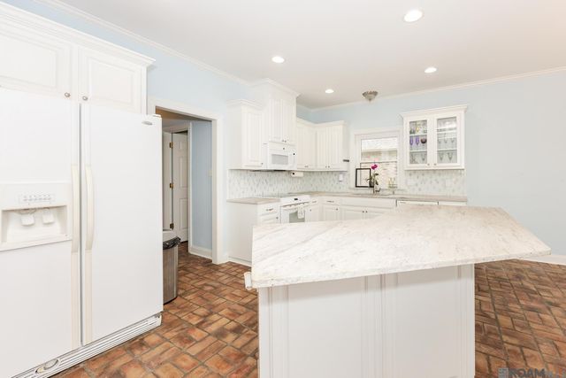 12485 Timberwood Dr, Walker, LA 70785