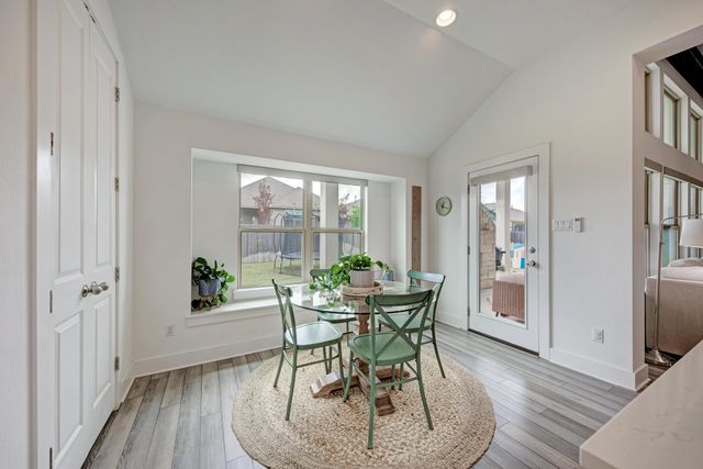 548 Elm Green ST, Hutto, TX 78634