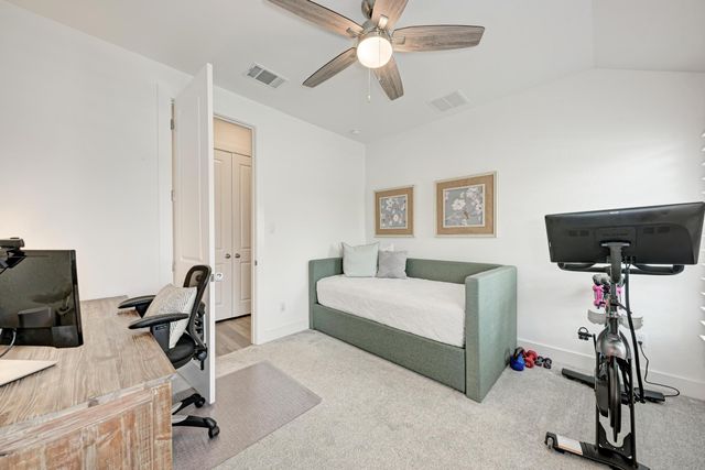 548 Elm Green ST, Hutto, TX 78634