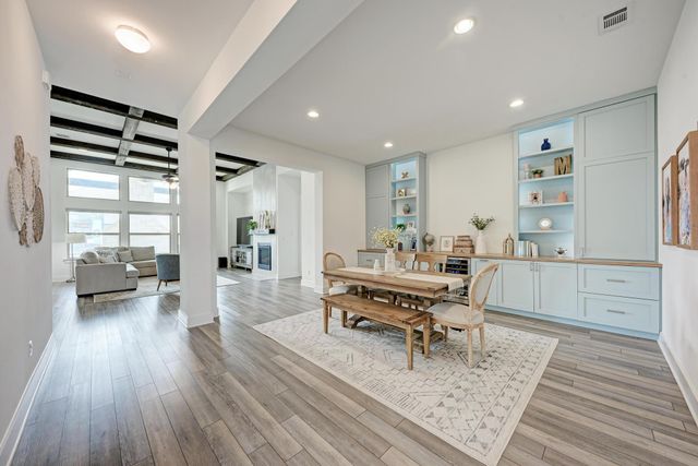 548 Elm Green ST, Hutto, TX 78634