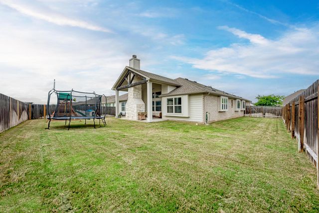 548 Elm Green ST, Hutto, TX 78634
