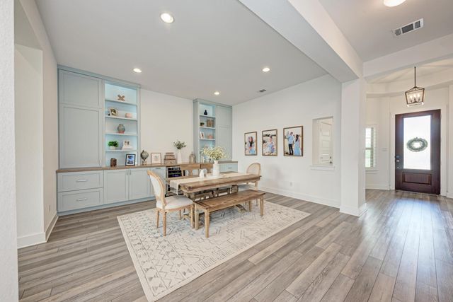 548 Elm Green ST, Hutto, TX 78634