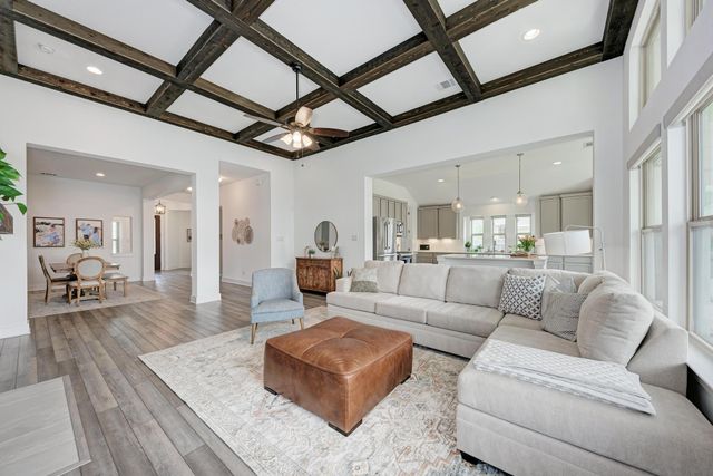 548 Elm Green ST, Hutto, TX 78634