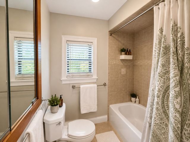 16 Cross Street East 2, Somerville, MA 01245