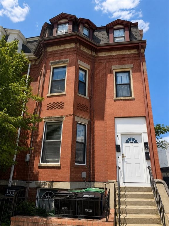 16 Cross Street East 2, Somerville, MA 01245
