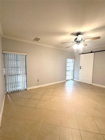 6442 Milk Wagon Ln, Miami Lakes, FL 33014