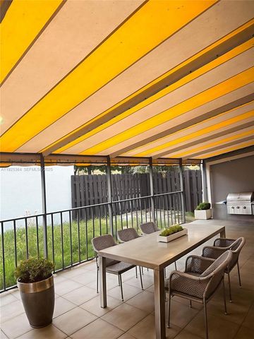 6442 Milk Wagon Ln, Miami Lakes, FL 33014