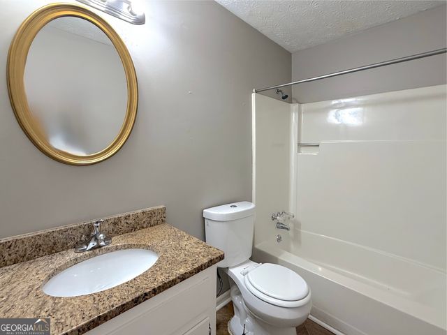 813 Post Oak Circle, Lawrenceville, GA 30046