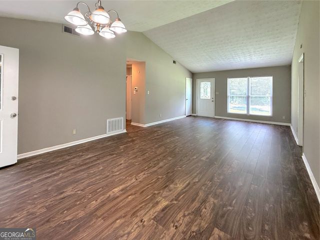 813 Post Oak Circle, Lawrenceville, GA 30046