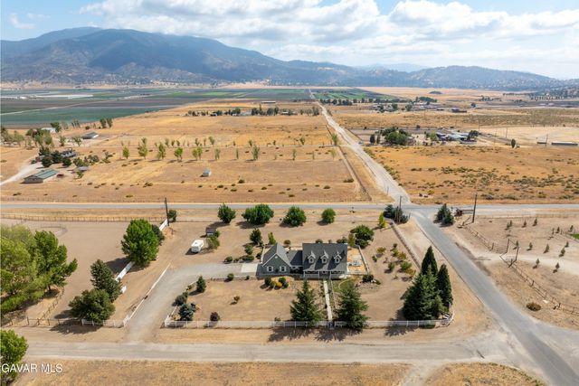 27450 Harness Drive, Tehachapi, CA 93561