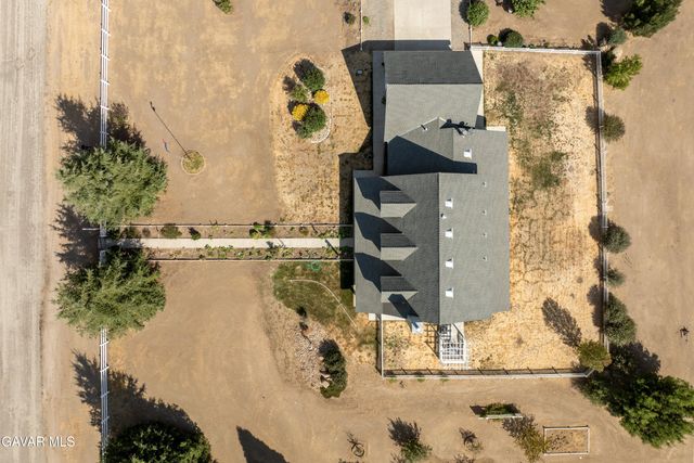 27450 Harness Drive, Tehachapi, CA 93561