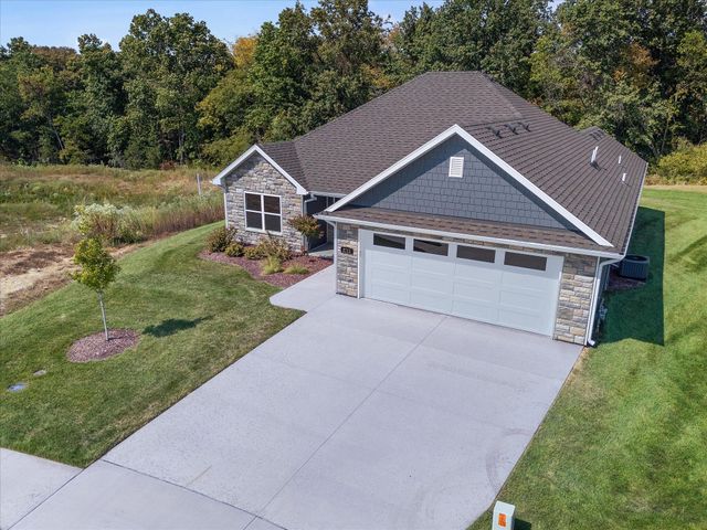 2713 MISTY FLOWER DR, Columbia, MO 65203