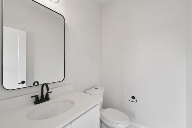 1611 Hampton St, Nashville, TN 37207
