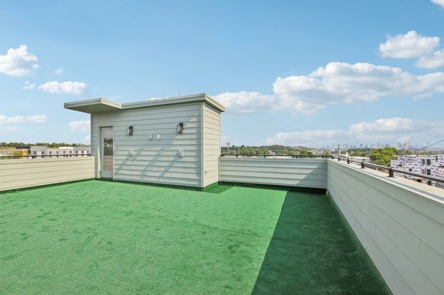 1611 Hampton St, Nashville, TN 37207
