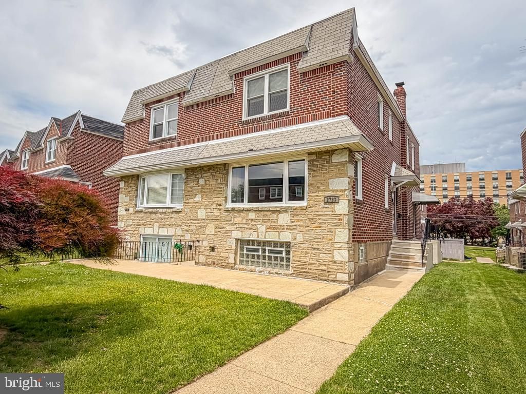 2723 SOLLY AVE, Philadelphia, PA 19152