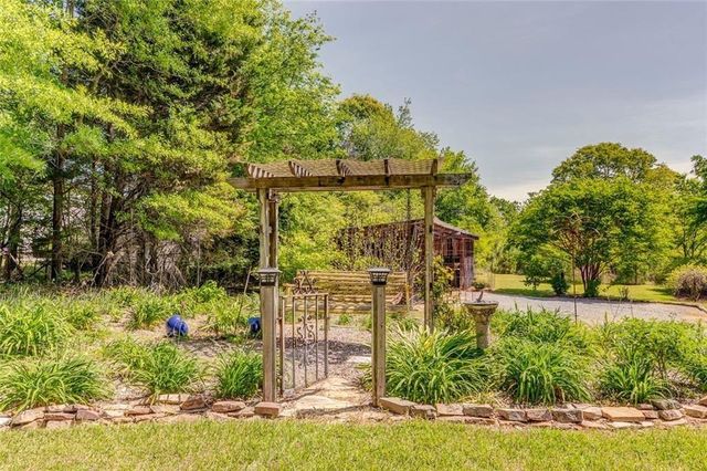 105 Beard Lake Road SE, Rome, GA 30161