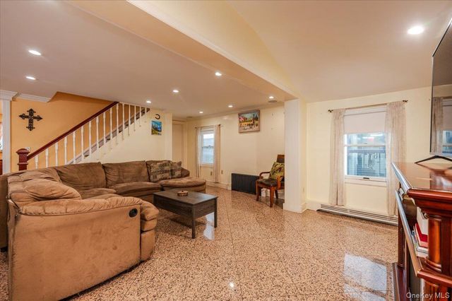 227 Doughty Boulevard, Inwood, NY 11096