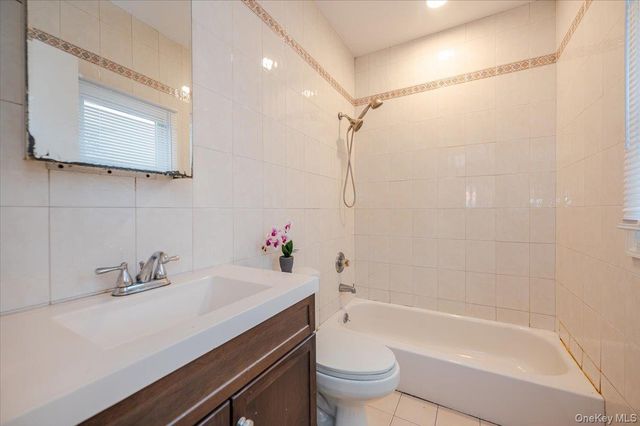 227 Doughty Boulevard, Inwood, NY 11096