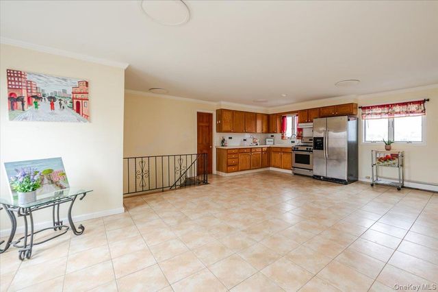 227 Doughty Boulevard, Inwood, NY 11096