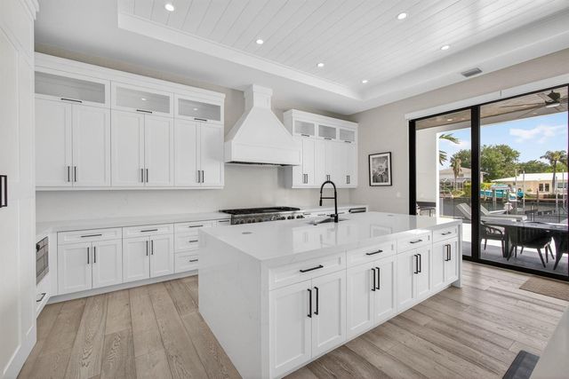 824 Shore Drive, North Palm Beach, FL 33408