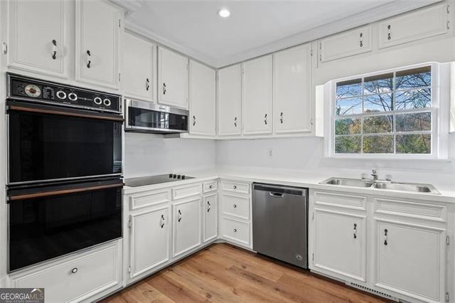 2667 FONTAINEBLEAU Drive, Dunwoody, GA 30360