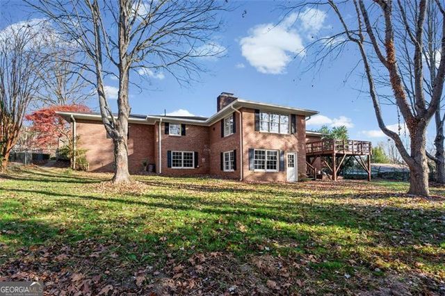 2667 FONTAINEBLEAU Drive, Dunwoody, GA 30360