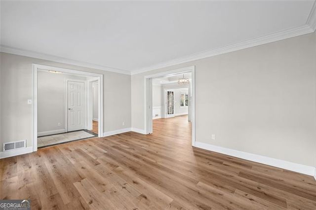 2667 FONTAINEBLEAU Drive, Dunwoody, GA 30360