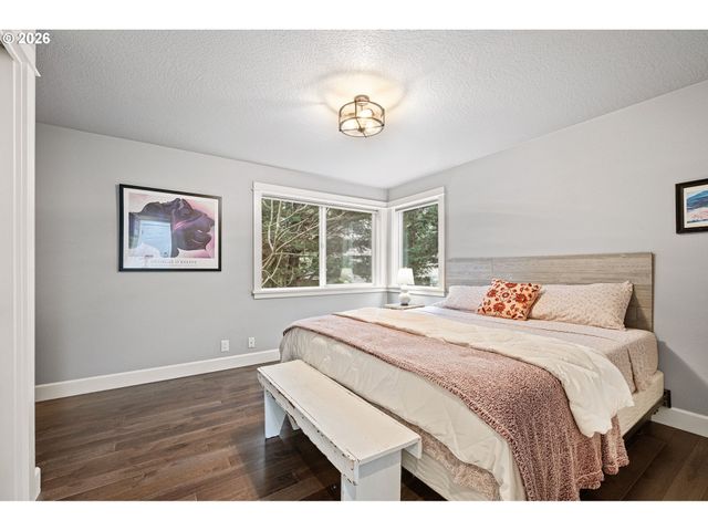 3368 BENTLEY Ave, Eugene, OR 97405