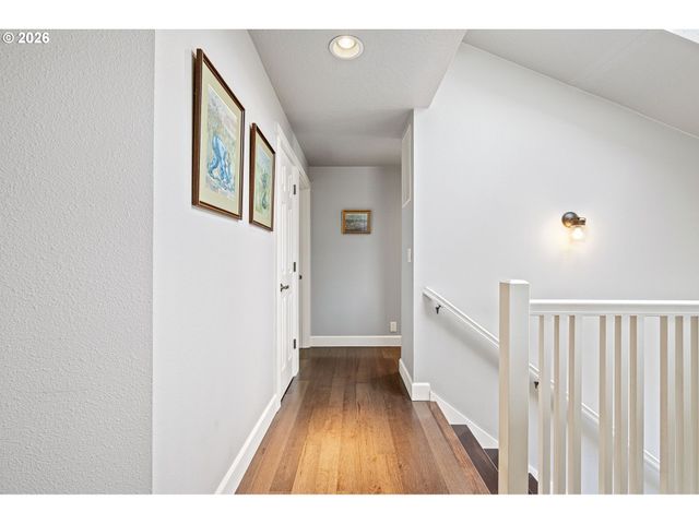 3368 BENTLEY Ave, Eugene, OR 97405