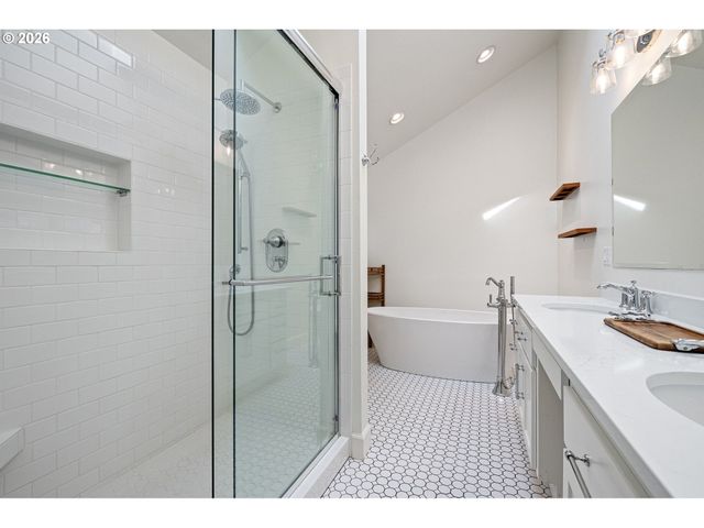 3368 BENTLEY Ave, Eugene, OR 97405