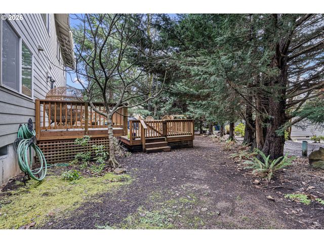 3368 BENTLEY Ave, Eugene, OR 97405