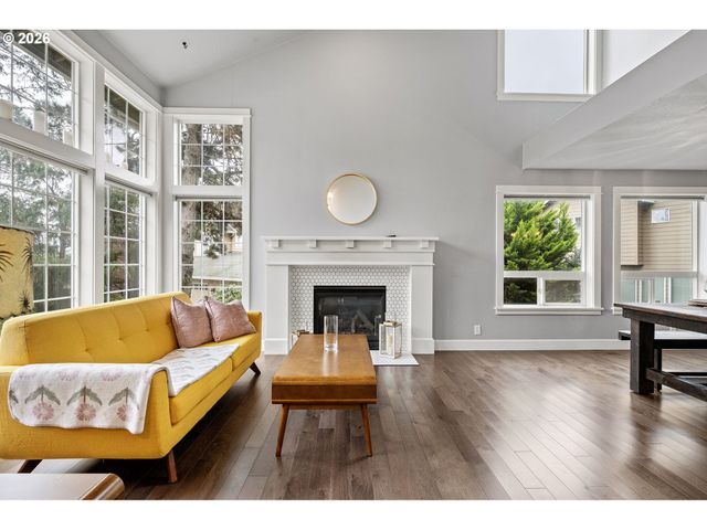 3368 BENTLEY Ave, Eugene, OR 97405