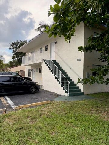 15 NE 13th St B, Fort Lauderdale, FL 33304