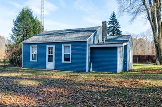 82078 North Court, Covert Twp, MI 49038