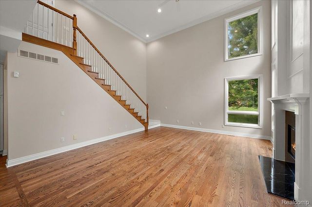 4875 Green Meadow Lane, Oakland Charter Township, MI 48306