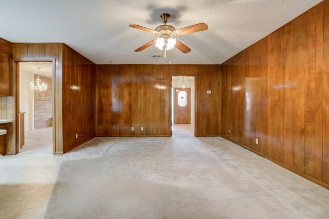 509 18th Street, Seagraves, TX 79359