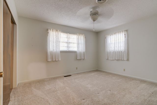 509 18th Street, Seagraves, TX 79359