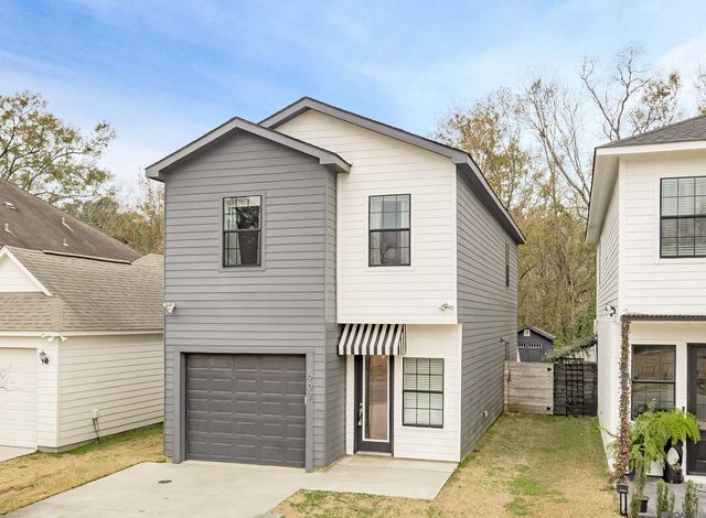 902 S Audubon Place Ave, Gonzales, LA 70737