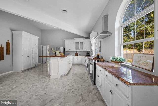 141 YORKETOWN, Woodstown, NJ 08098