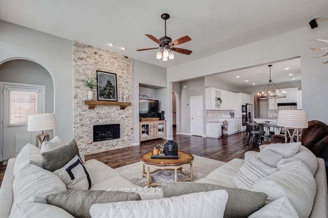 6514 Field Crest Lane, Sachse, TX 75048