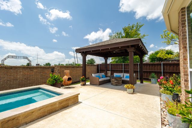 6514 Field Crest Lane, Sachse, TX 75048